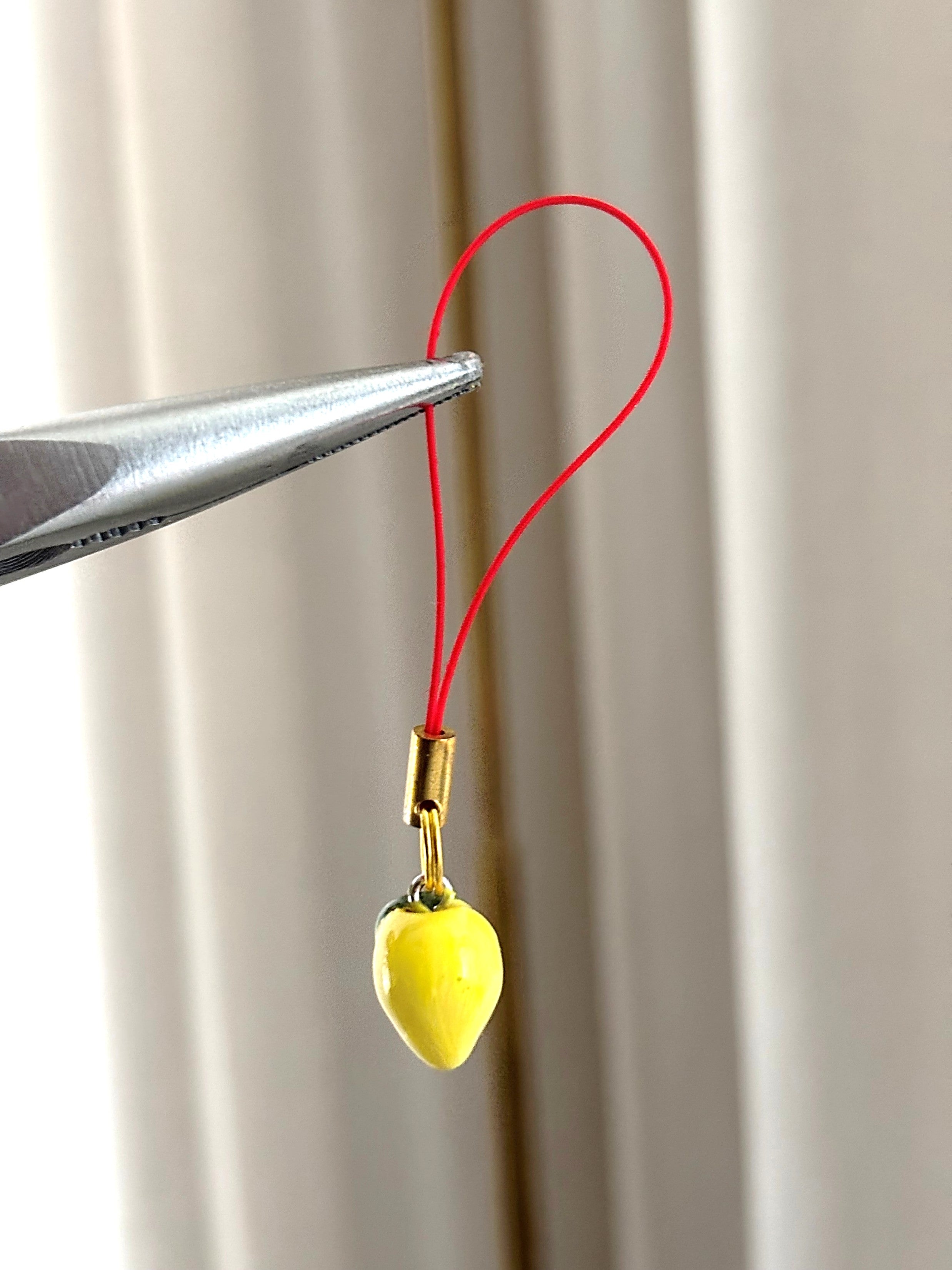 Puhelinkoru Lemon XS / punainen lenkki