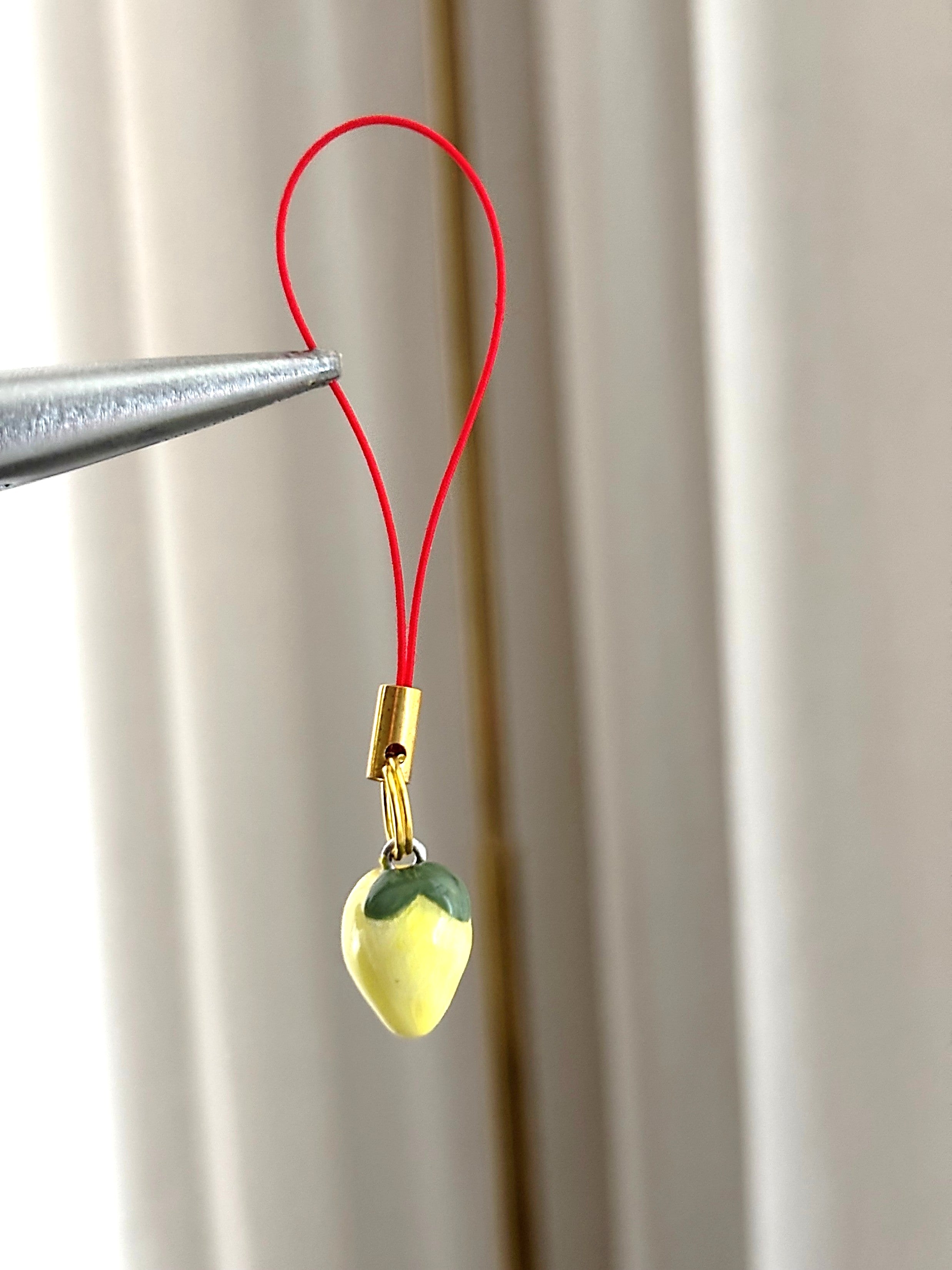 Puhelinkoru Lemon XS / punainen lenkki