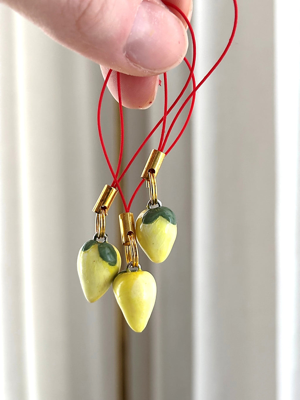 Puhelinkoru Lemon XS / punainen lenkki