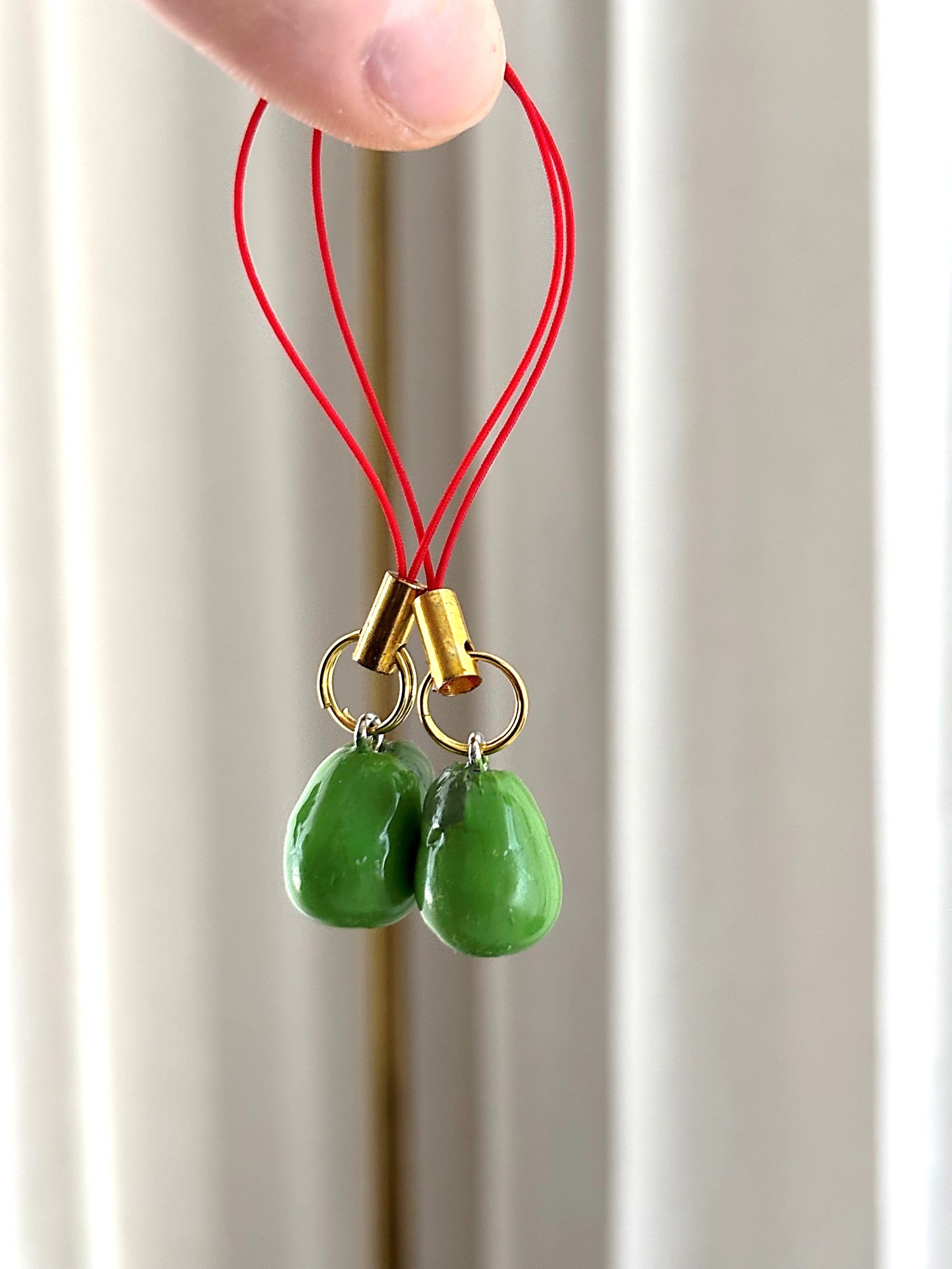 Puhelinkoru Pear S / punainen lenkki